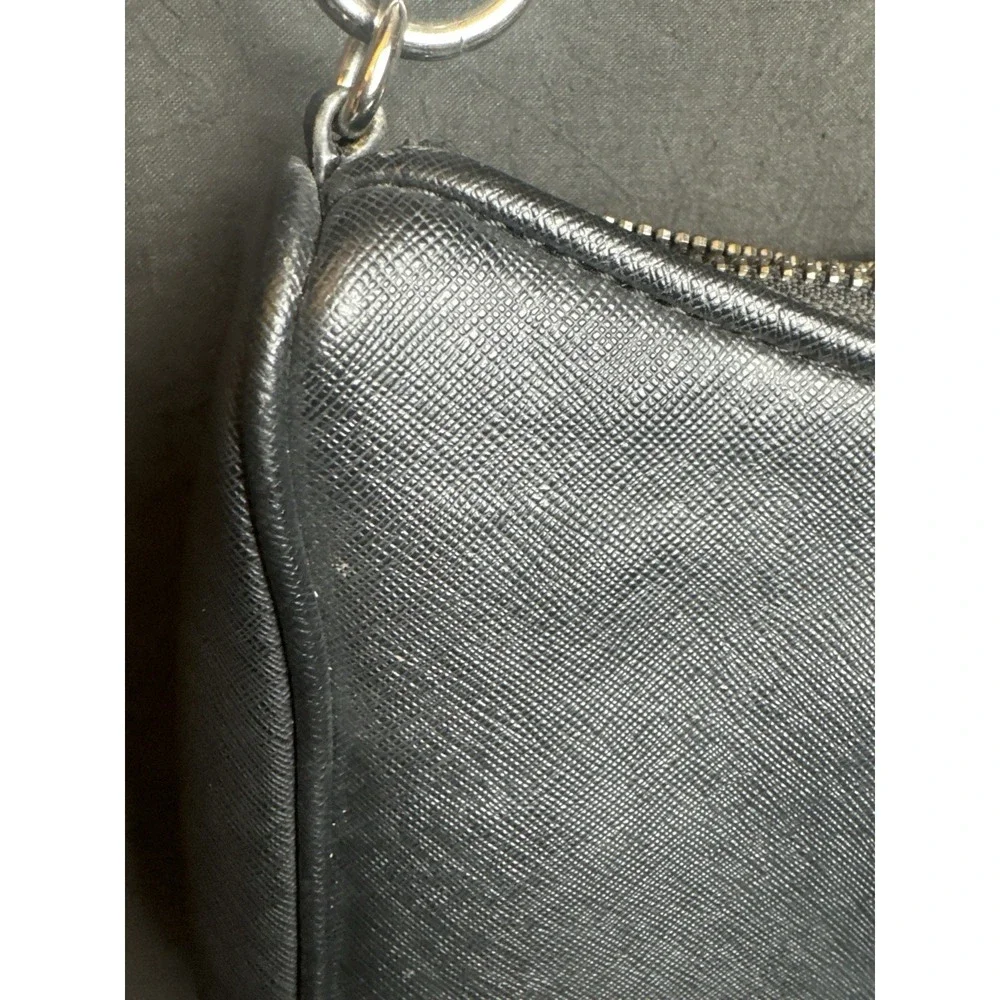 GUESS Y2K Black Saffiano Shoulder Bag Silver Triangle Logo Hobo Purse Minimalist